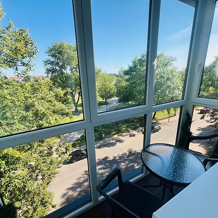 Danes Skvero Apartamentai *